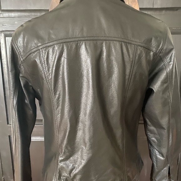 Vintage Danier leather jacket. - Picture 3 of 3